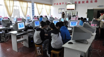 深化教學(xué)改革，賦能技能人才——市教育局成功舉辦全市中職學(xué)校基于工作過(guò)程的教學(xué)模式推廣研討活動(dòng)